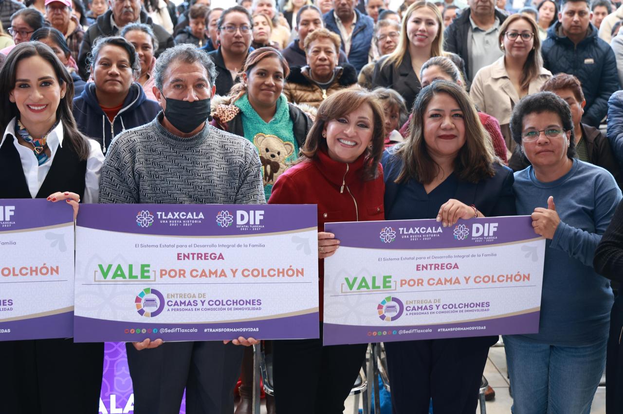 Entrega de camas hospitalarias casa por casa mejora la atención de pacientes postrados y apoya a sus cuidadores